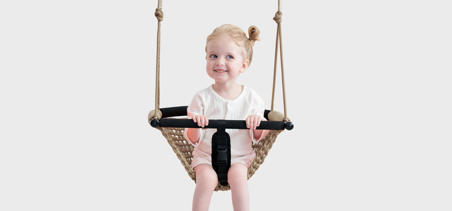 toddler swing27403af4-f4e3-4833-9189-9868705845f7