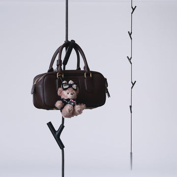 Maximize Space with an Adjustable Ceiling Vertical Rope Cloakroom – The Ultimate Storage Solution